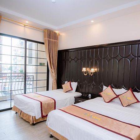 Hotel Starlight 14 Vườn Đào Ha Long Esterno foto