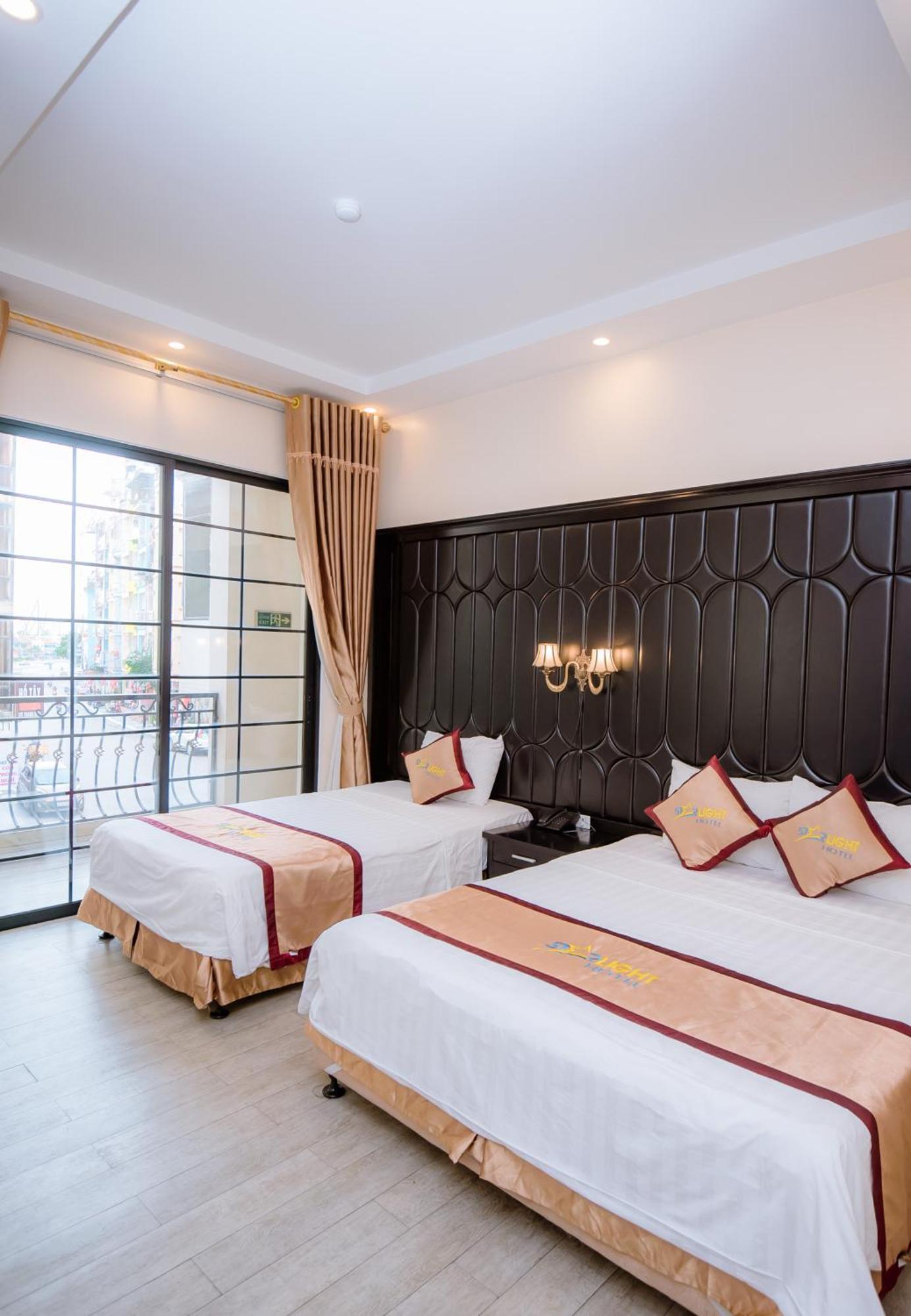 Hotel Starlight 14 Vườn Đào Ha Long Esterno foto