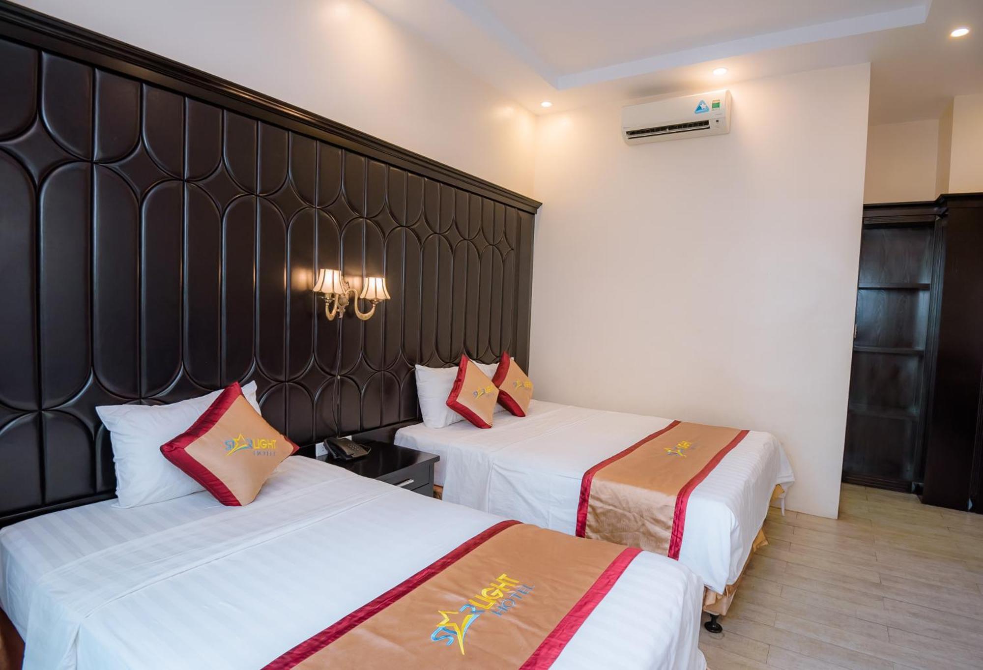Hotel Starlight 14 Vườn Đào Ha Long Esterno foto