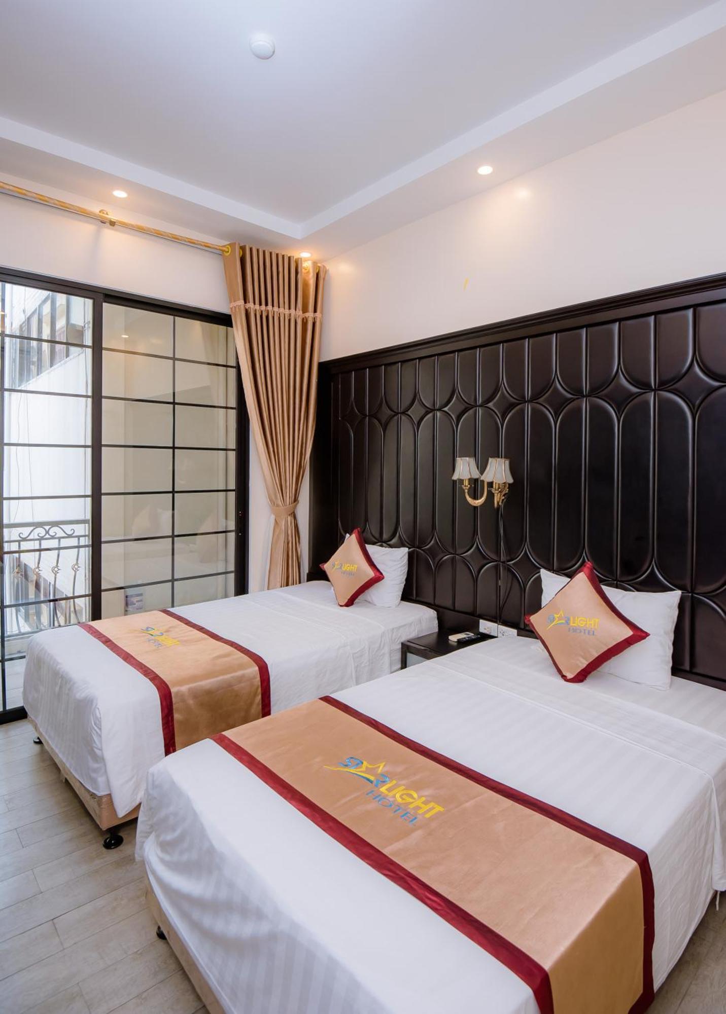 Hotel Starlight 14 Vườn Đào Ha Long Esterno foto