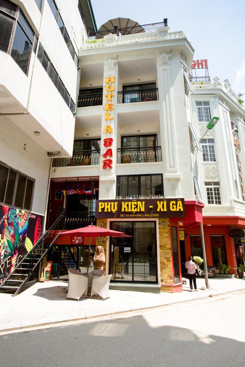 Hotel Starlight 14 Vườn Đào Ha Long Esterno foto