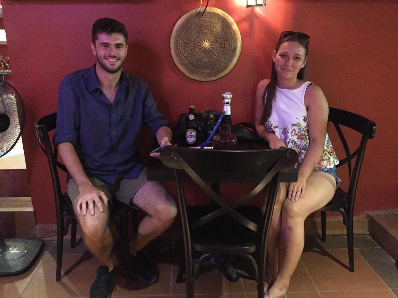 Hotel Starlight 14 Vườn Đào Ha Long Esterno foto